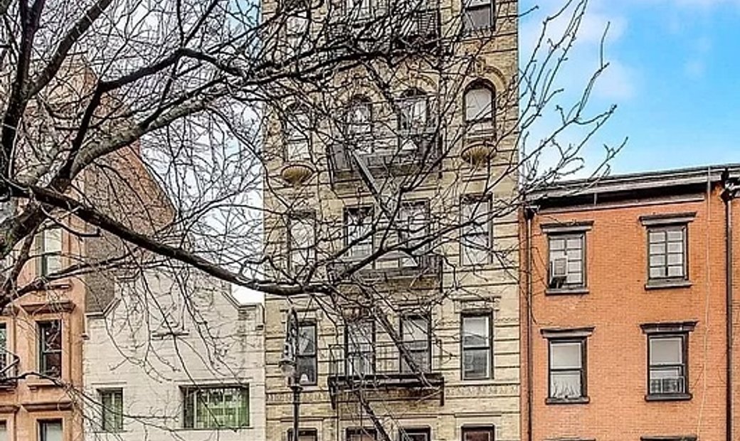 41 Perry Street 5 D, New York, Ny 10014 In New York, New York, United