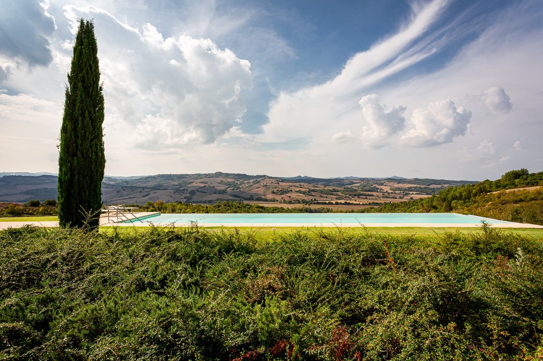 Impressive Farmstead With 360 Breathtaking Views In Volterra Tuscany   1100xxs 