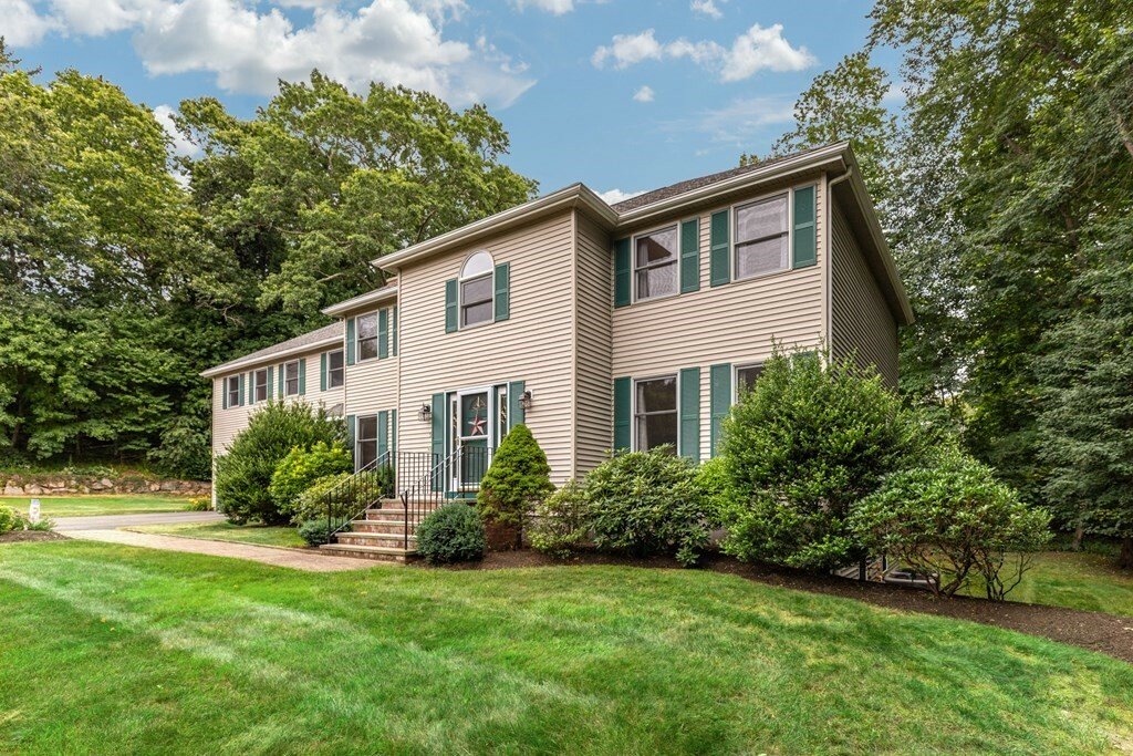House in Canton, Massachusetts, United States 2 - 12139307