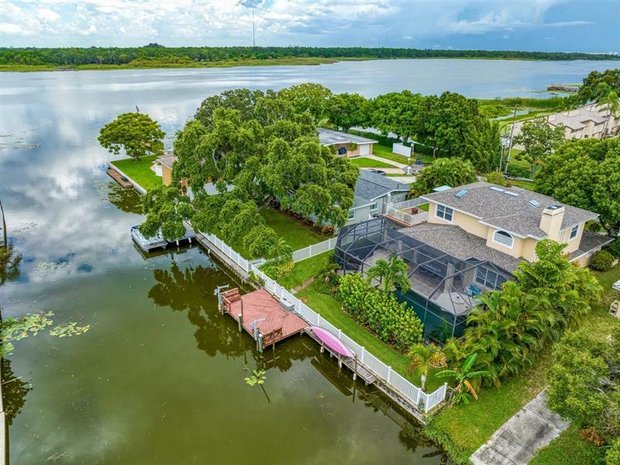 Luxury Lakefront Houses For Sale In 33772 Florida Jamesedition