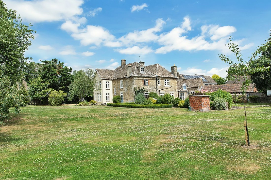 Stately And Historic Manor With In Little Somerford, England, United