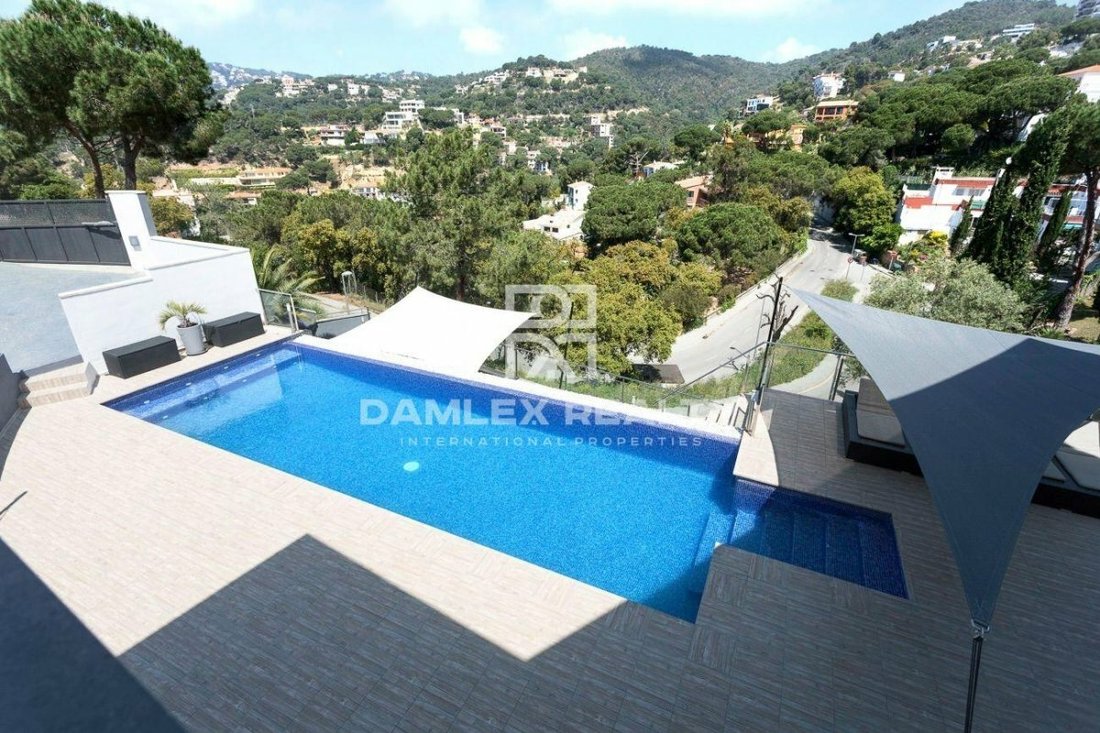 House in Lloret de Mar, Catalonia, Spain 2 - 12140453