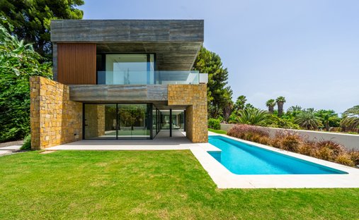 Villa in Sierra Blanca, Marbella, Spain 1