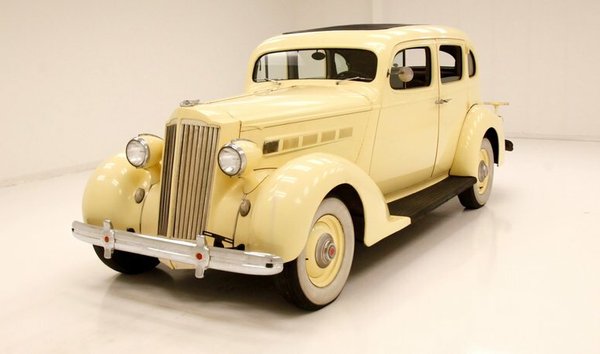 1936 Packard 120 Sedan (12144414)