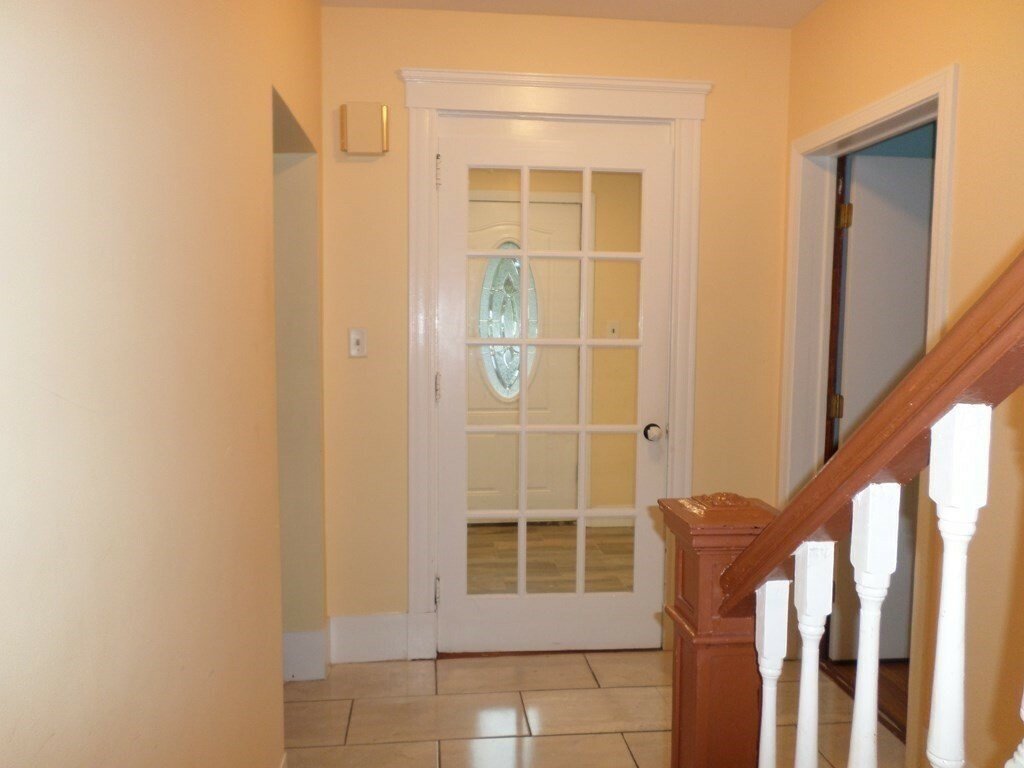 6 Bedrooms Single Family Detached In Saugus, Massachusetts, United