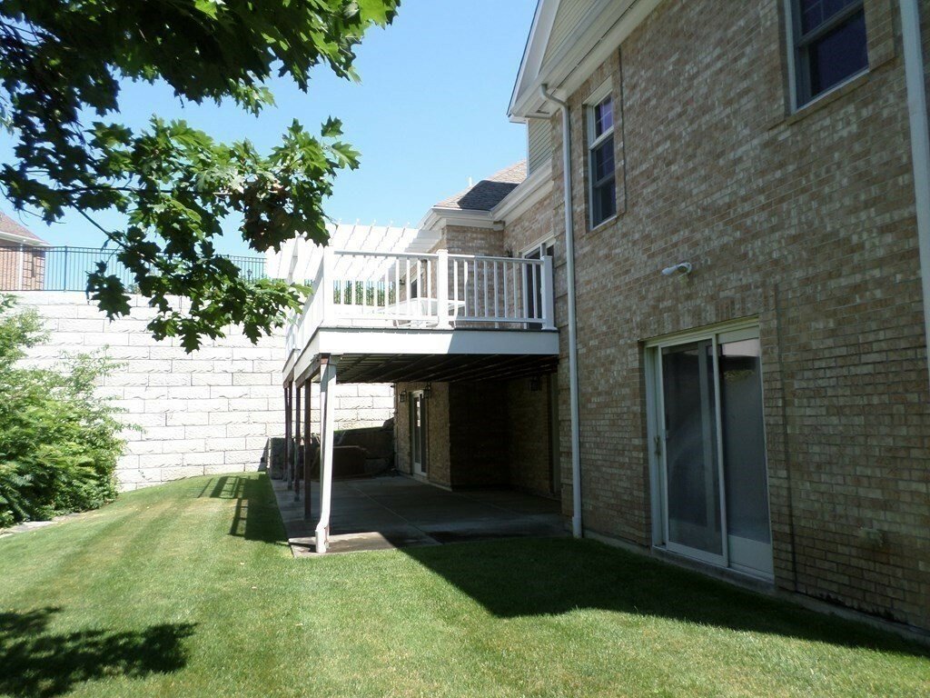 5 Bedrooms Single Family Detached In Saugus, Massachusetts, United