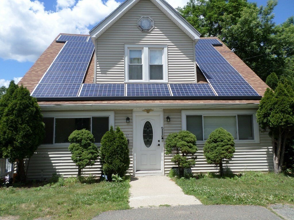 6 Bedrooms Single Family Detached In Saugus, Massachusetts, United