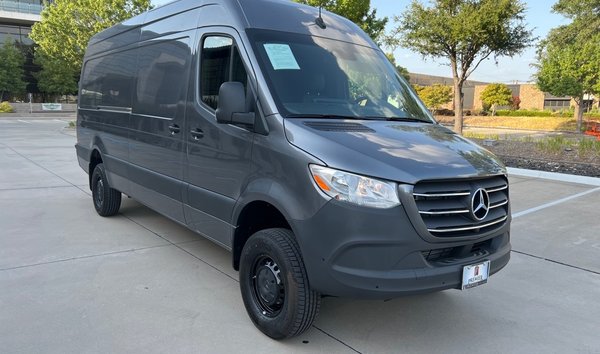 2022 Mercedes-Benz Sprinter 2500 Cargo 170 WB 4x4 High Roof (12129894)