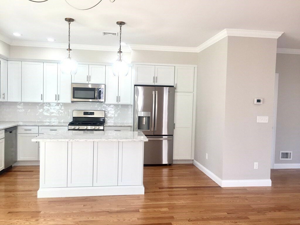 Condo in Revere, Massachusetts, United States 4 - 12145998