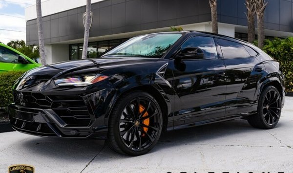 Lamborghini Urus (12146927)
