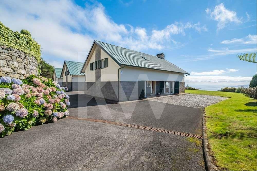 Stunning Chalet Close To Golf Club In Santo Da In Madeira Islands