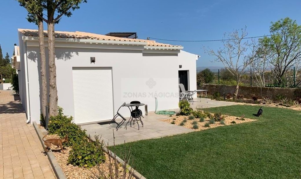 Charming Quinta In Odiáxere ( Vale Da Lama) In Odiáxere, Algarve