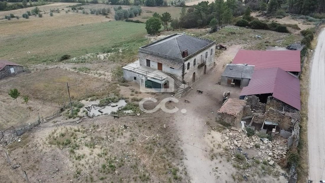Corps de ferme à Vale de Anta, Vila Real, Portugal 2 - 12073536