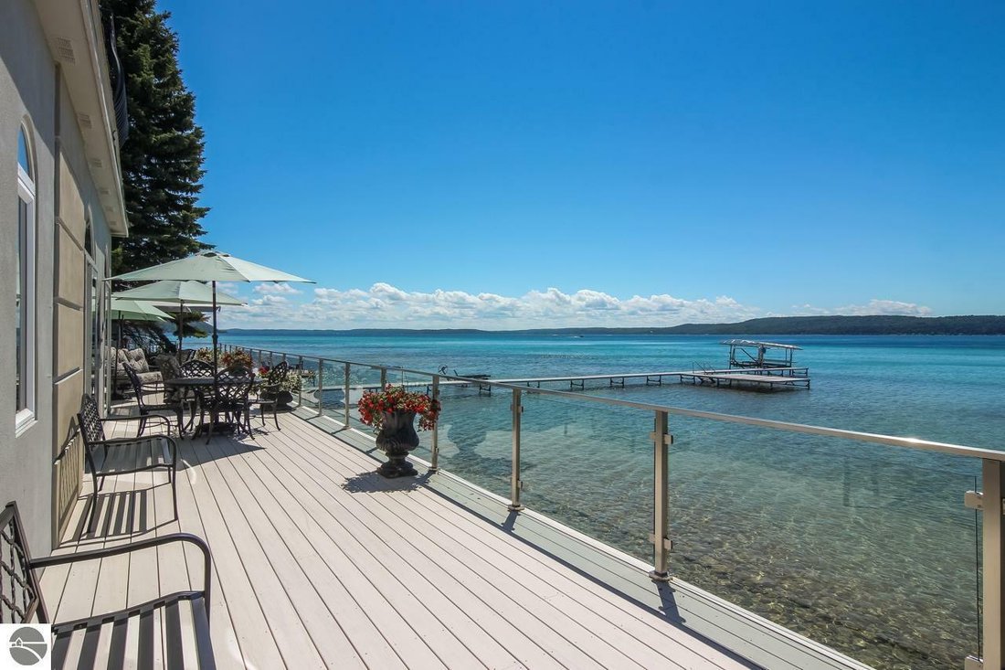 Thoughtfully Constructed Luxury Home On In Frankfort, Michigan, United