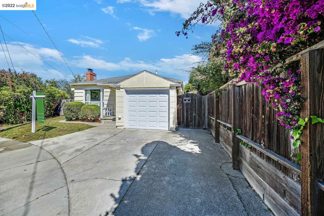House in El Cerrito, California, United States 3 - 12153462