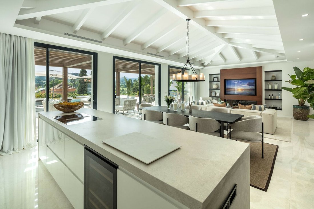 Villa in Puerto Banus, Marbella, Spain 4 - 12152720