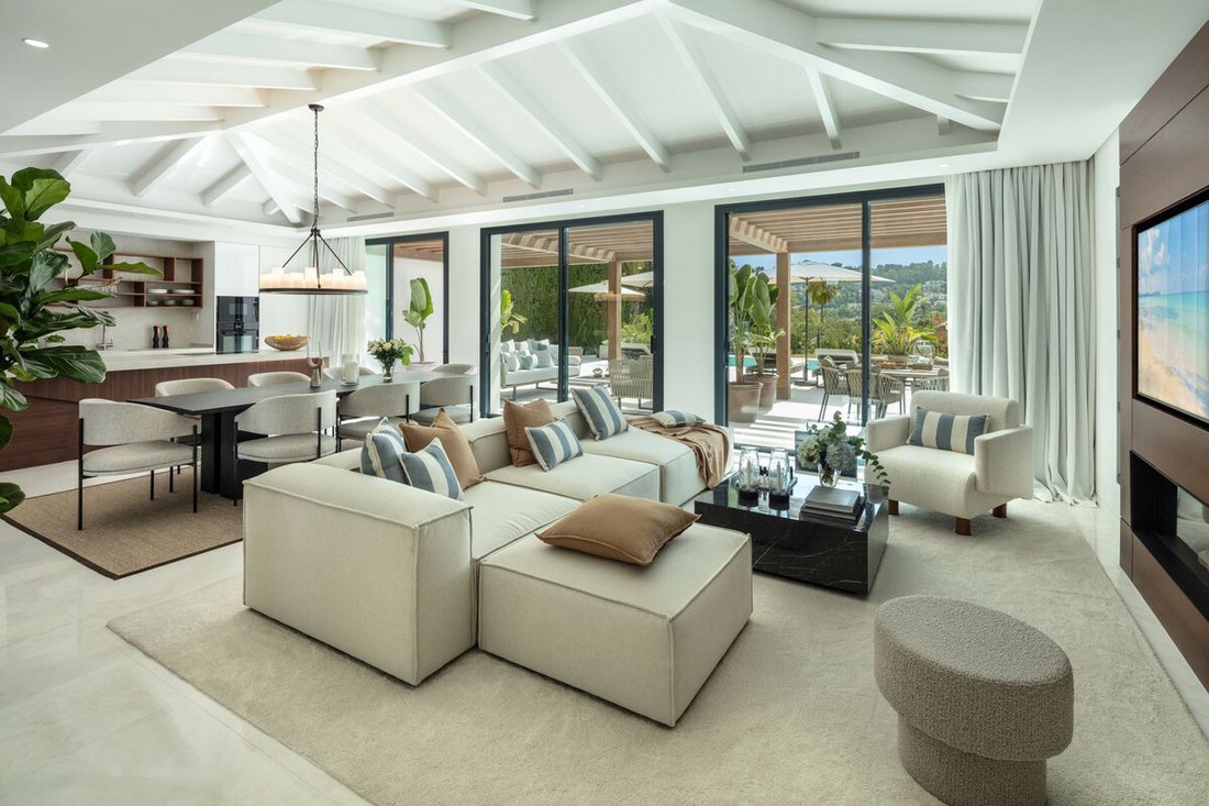 Villa in Puerto Banus, Marbella, Spain 2 - 12152720