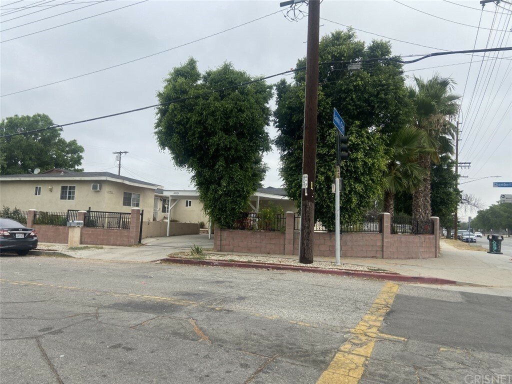 5 Bedrooms Single Family Detached In San Fernando, California, United States For Sale (12155603)