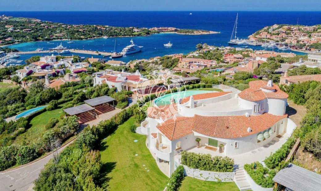 New Prestigious Villa For Sale Porto Cervo Dans Porto Cervo, Sardaigne