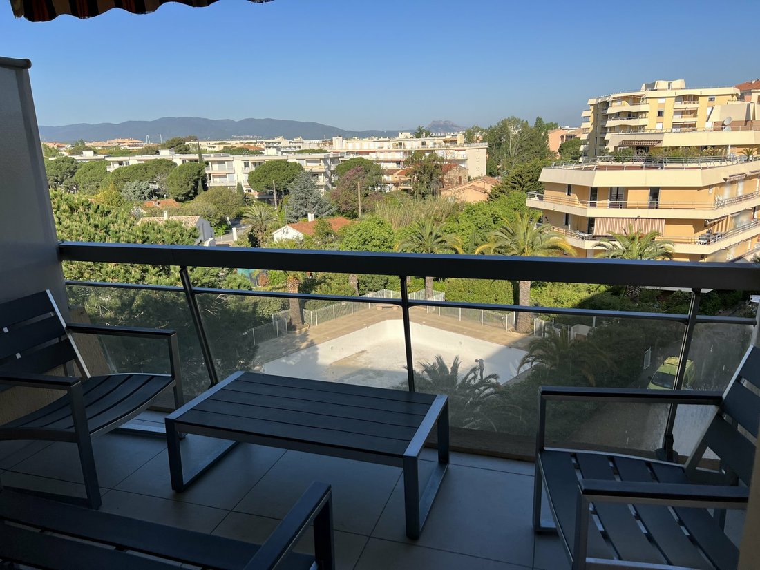 Fréjus Apartment In Fréjus, Provence Alpes Côte D'azur, France For Sale