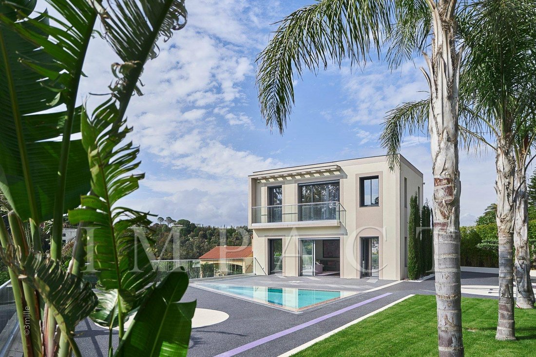Beautiful Annex House In Private Domain Super Cannes In Cannes, France