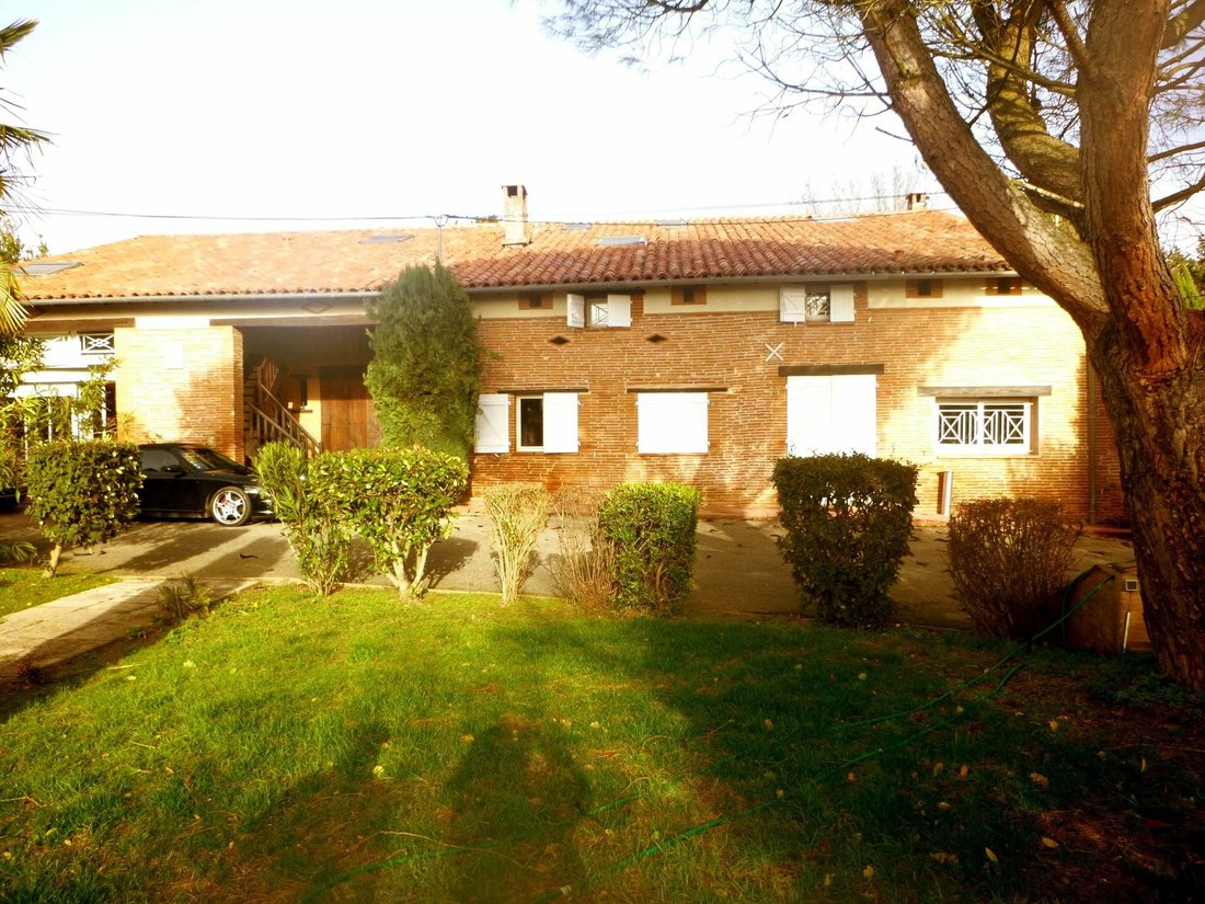 Toulouse House In Toulouse, Occitanie, France For Sale (12165249)