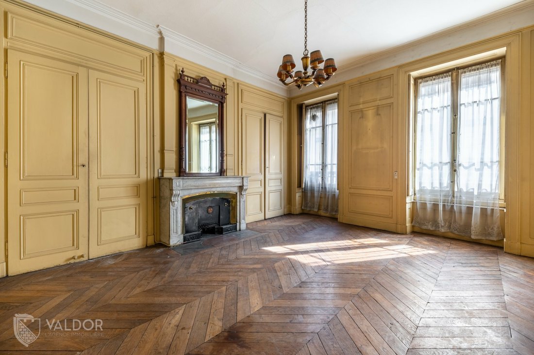 Lyon 1er Apartment In Lyon, Auvergne Rhône Alpes, France For Sale