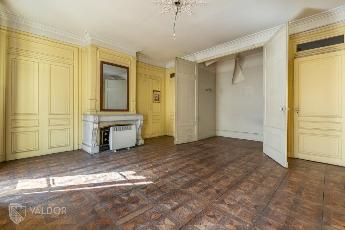 Lyon 1er Apartment In Lyon, Auvergne Rhône Alpes, France For Sale