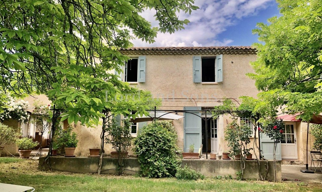 Sole Agent Ansouis Renovated In Ansouis, Provence Alpes Côte D'azur