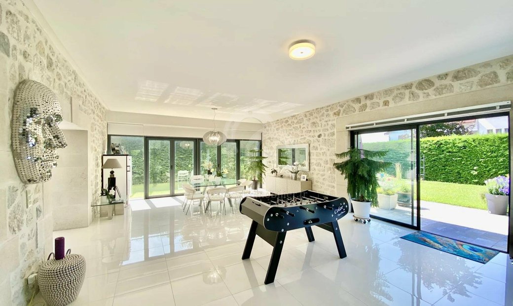 Splendid Apartment With In Saint Genis Pouilly, Auvergne Rhône Alpes