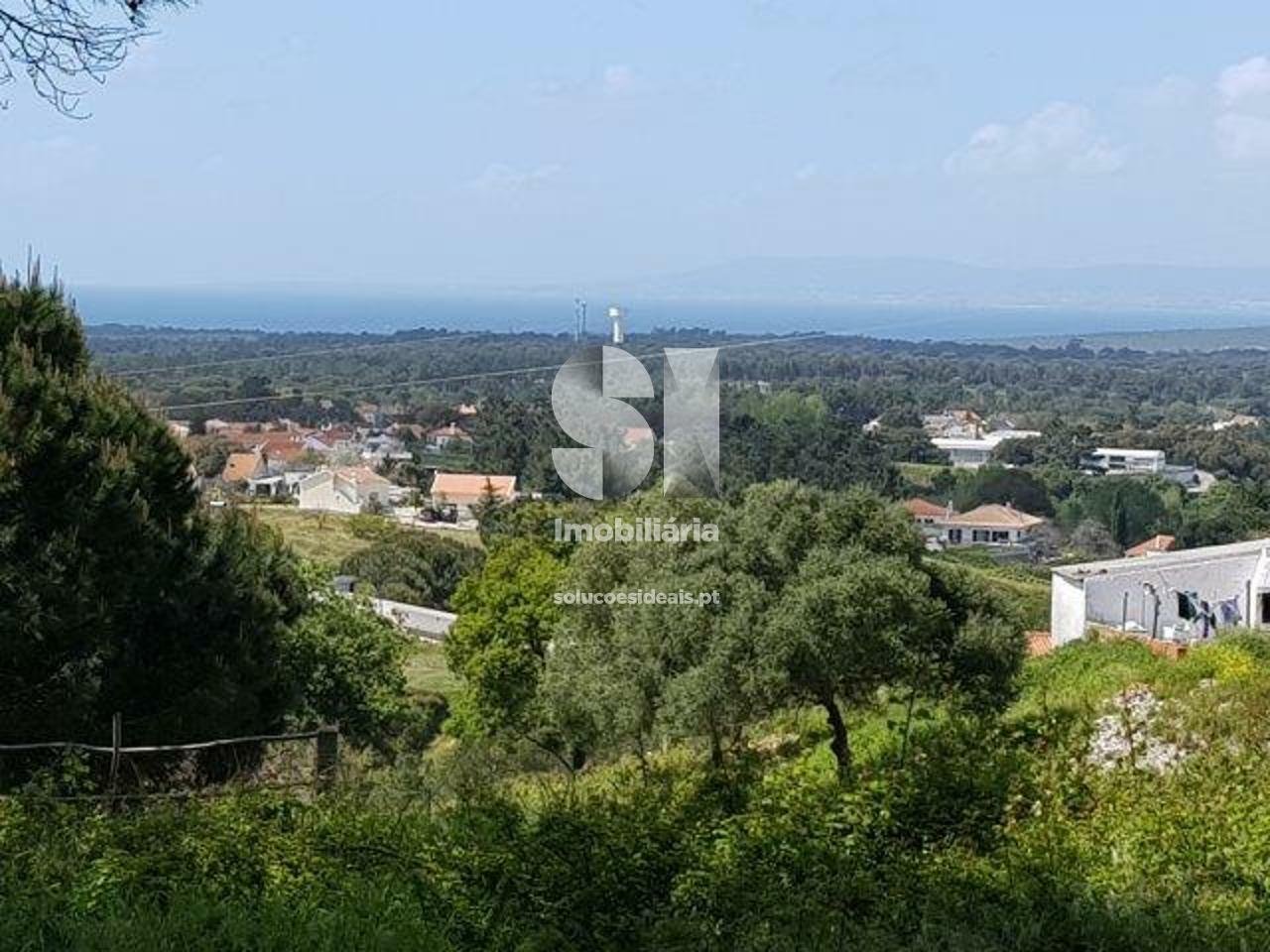Land for sale in Sesimbra, Portugal — €550,000