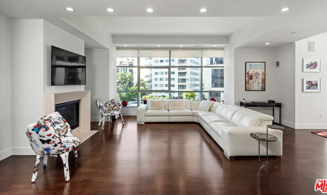 Condo Los Angeles In Los Angeles, California, United States For Sale