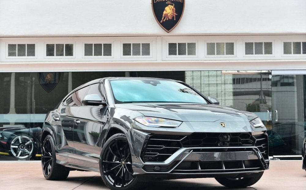 Lamborghini Urus for sale | JamesEdition