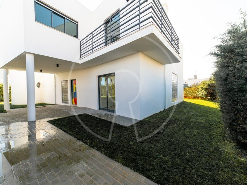 Villa V3 +1 Duplex With Private Pool At In Quinta Do Anjo, Setubal, Portugal For Sale (12179690)