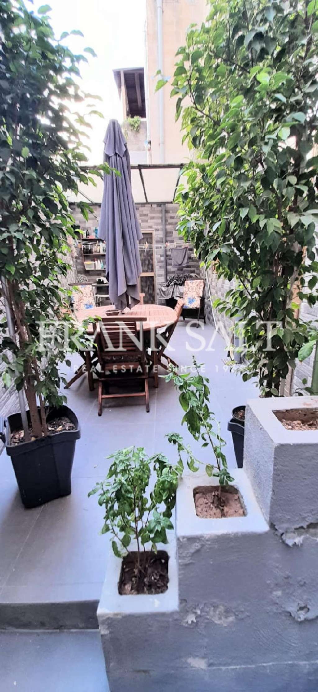 Cospicua, Furnished Townhouse In Paola, Malta For Sale (12179396)