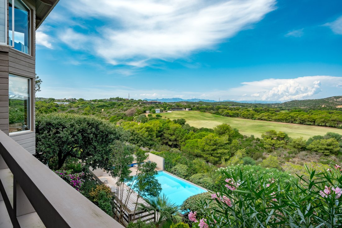 This House For Sale In Sperone Offers A Beautiful In Bonifacio, Corsica