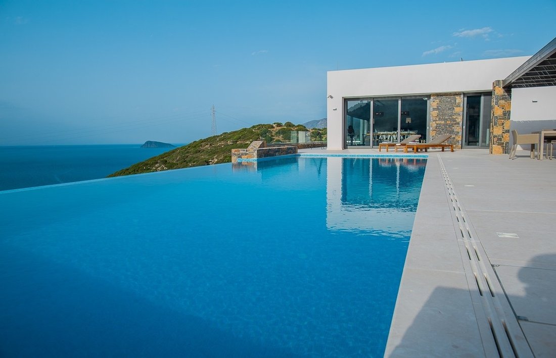 Magnificent Villa In Agios Nikolaos In Agios Nikolaos, Greece For Sale