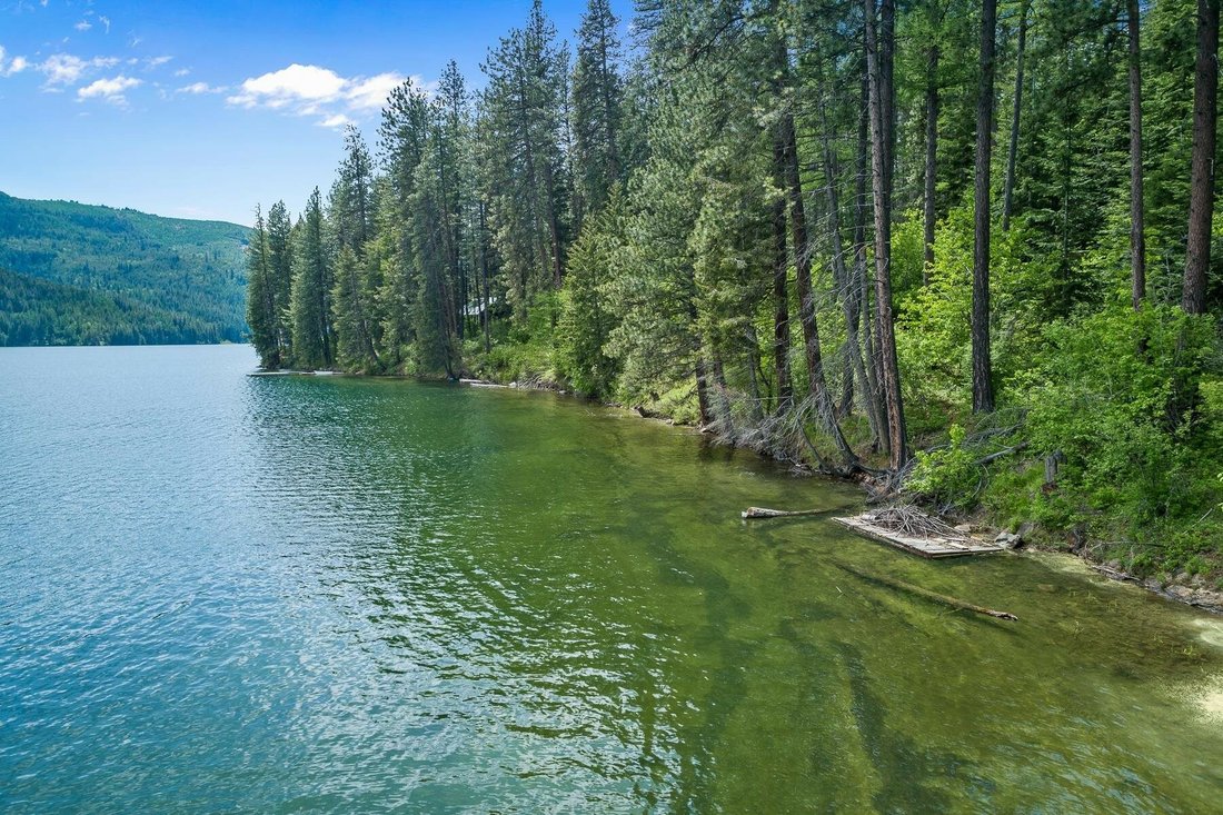 2 Bedrooms Single Family Detached In Spirit Lake, Idaho, United States