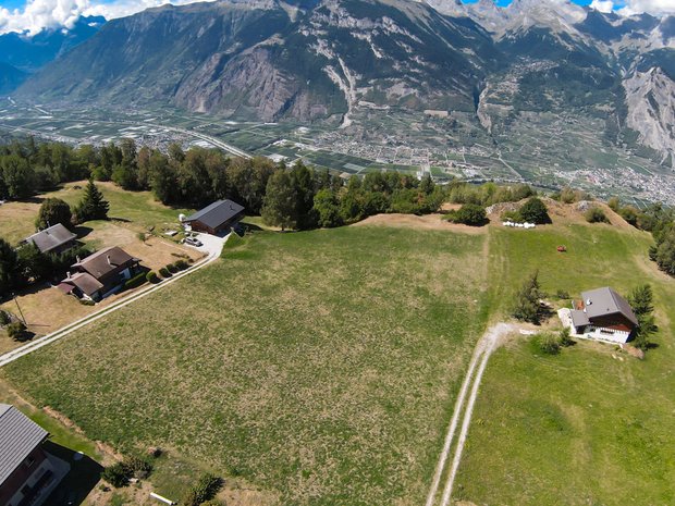 Land in Riddes, Valais, Switzerland 1