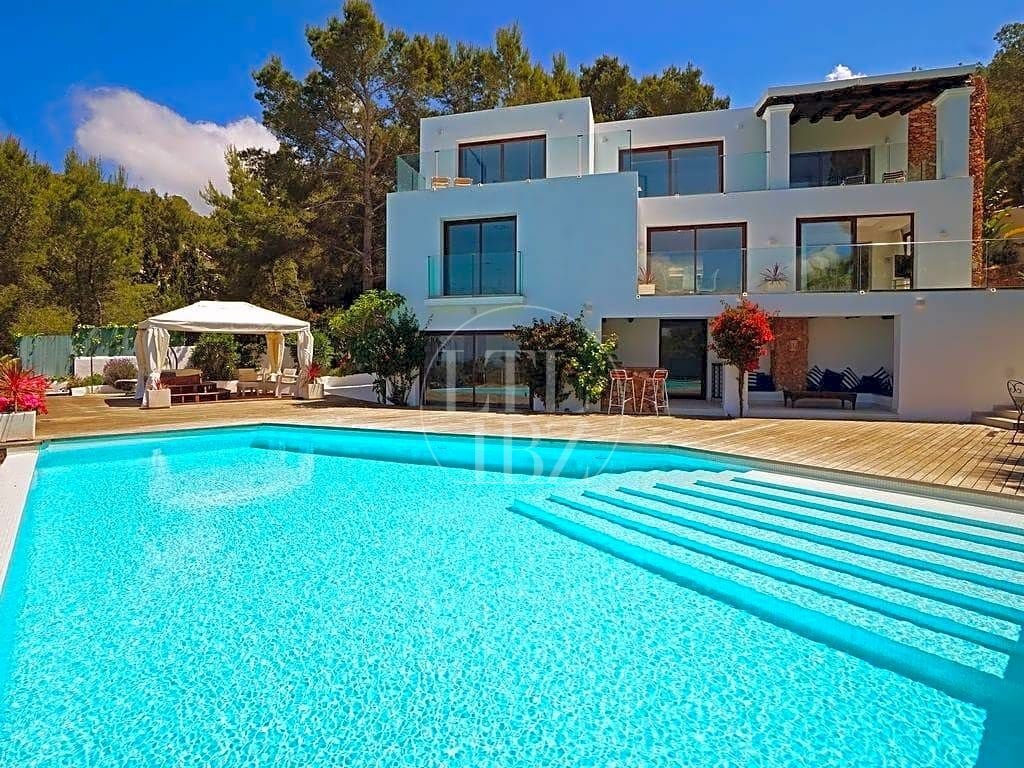 Villa in Sant Antoni de Portmany, Balearic Islands, Spain 1 - 12017197