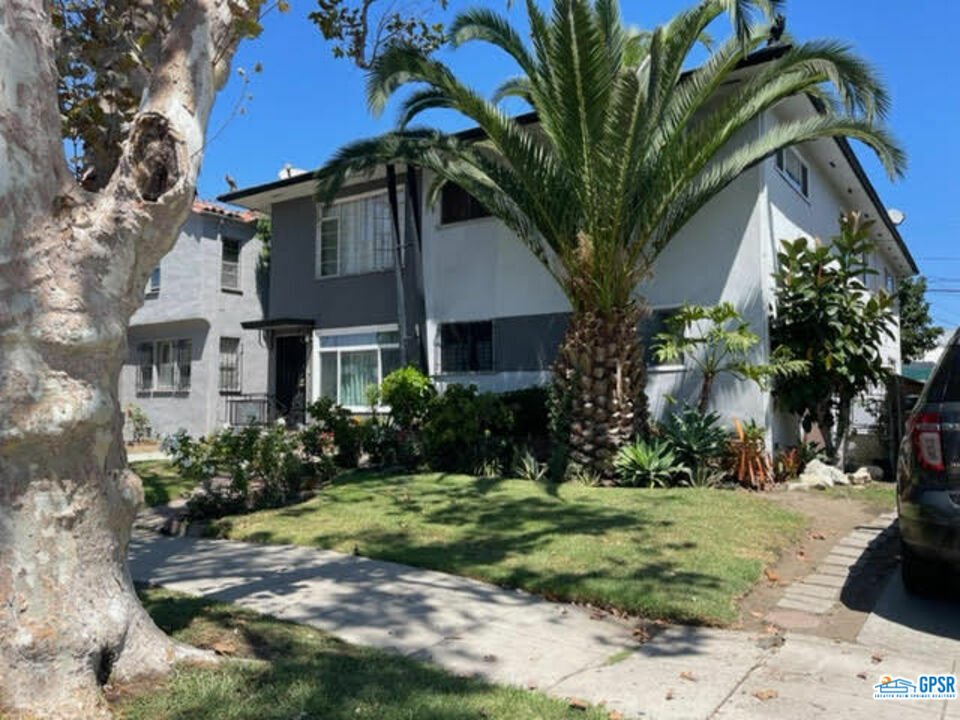 6123 Cashio St, Los Angeles, Ca En Los ángeles, California, Estados Unidos En Venta (12188663)