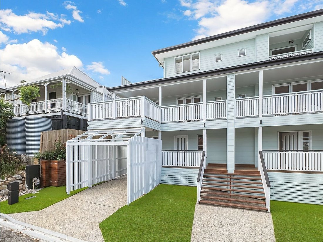 Expansive Three Level Home In Kelvin In Kelvin Grove, Queensland