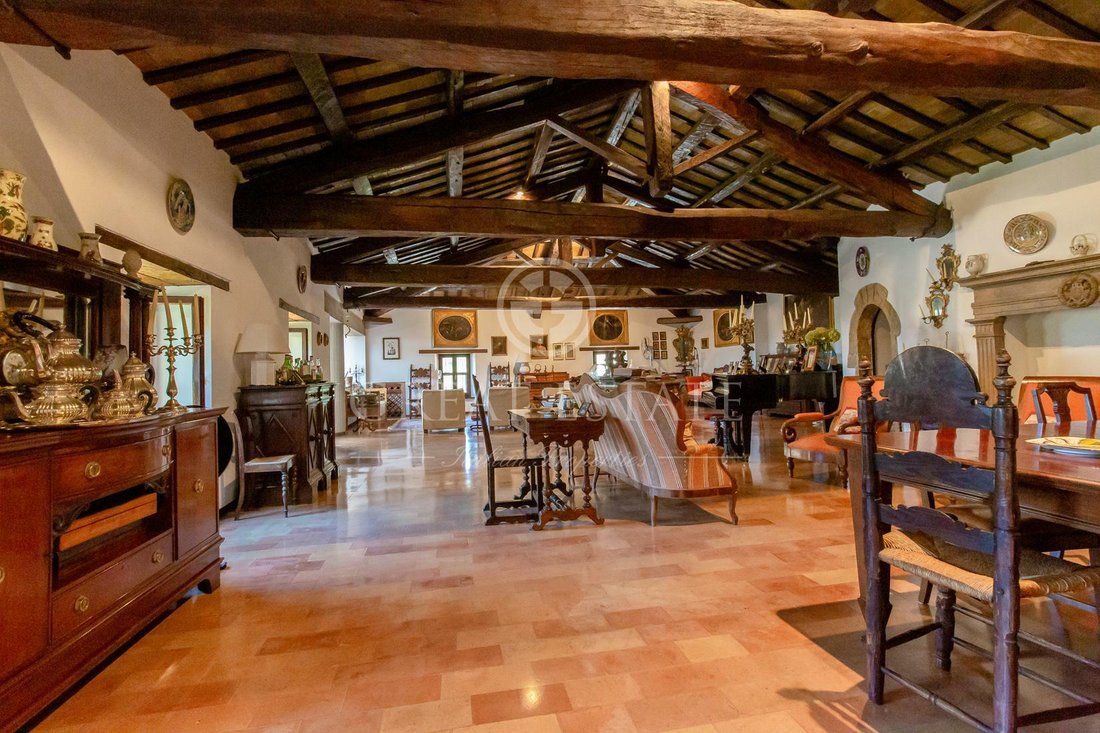 Estate in Spoleto, Umbria, Italy 5 - 12188729