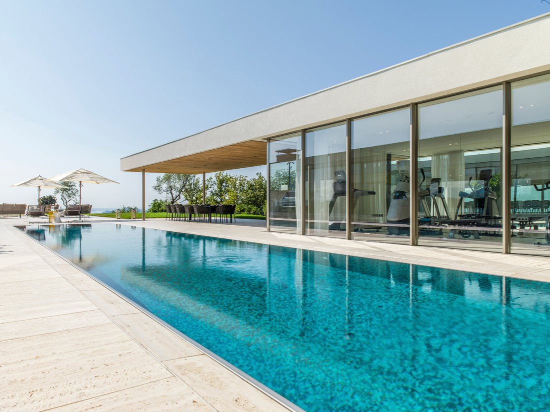 Italy, Lake Garda Luxury Villa Sale With 5 In Gardone Riviera, Lombardy