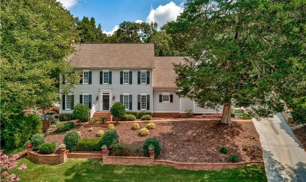 Single Family Detached Sandy Springs En Atlanta, Estados