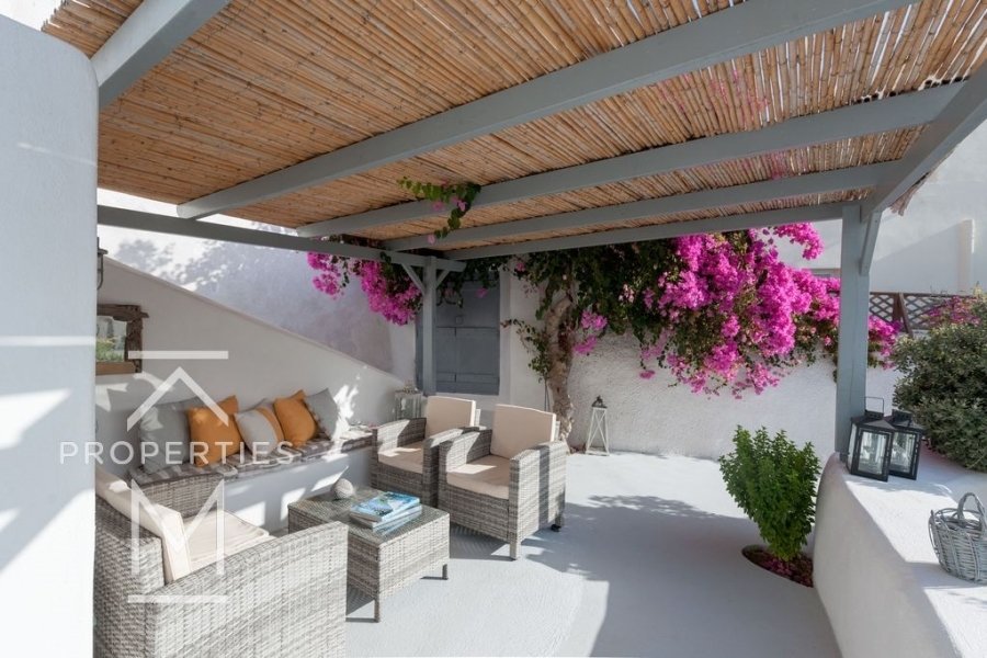 House in Thira, Aegean, Greece 3 - 12190624