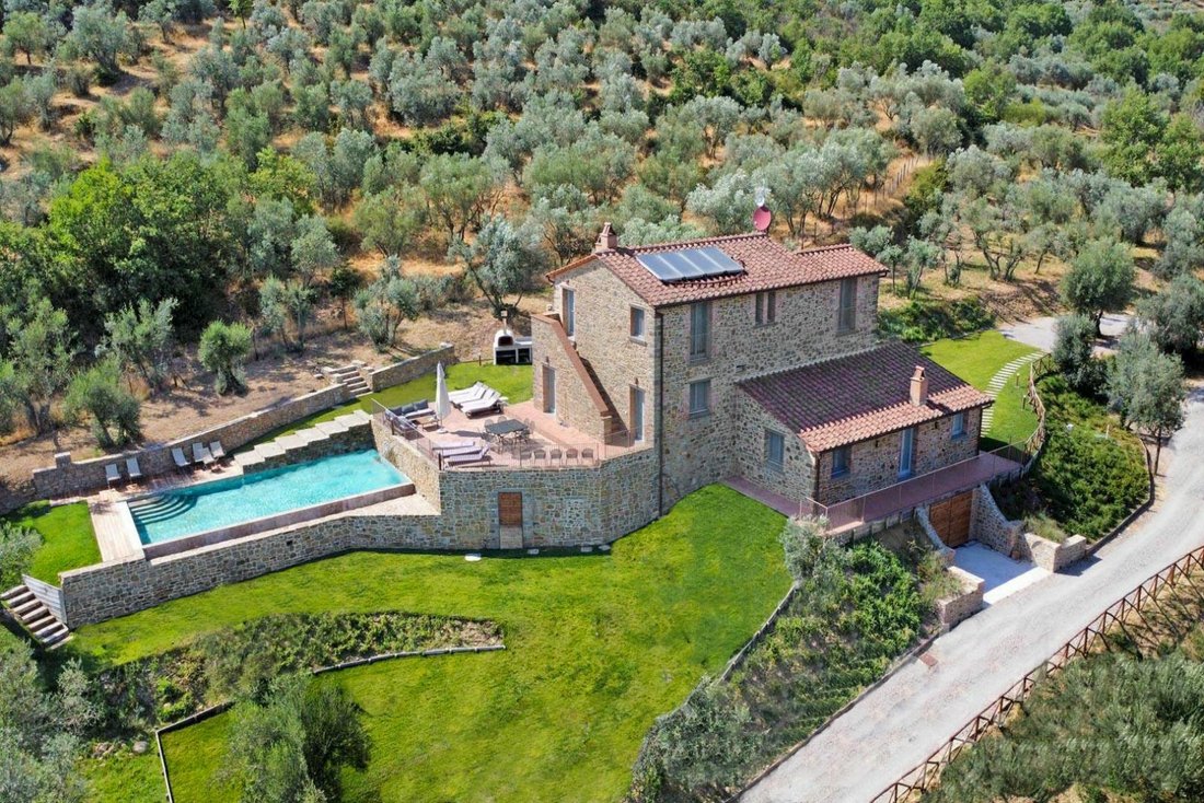 Luxury Villa With Pool For Sale In Cortona, Arezzo, In Cortona, Tuscany