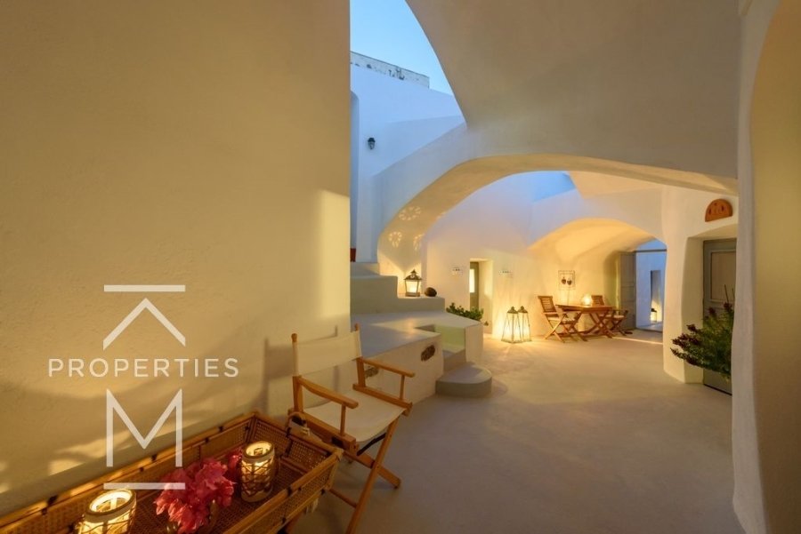 House in Thira, Aegean, Greece 1 - 12190624