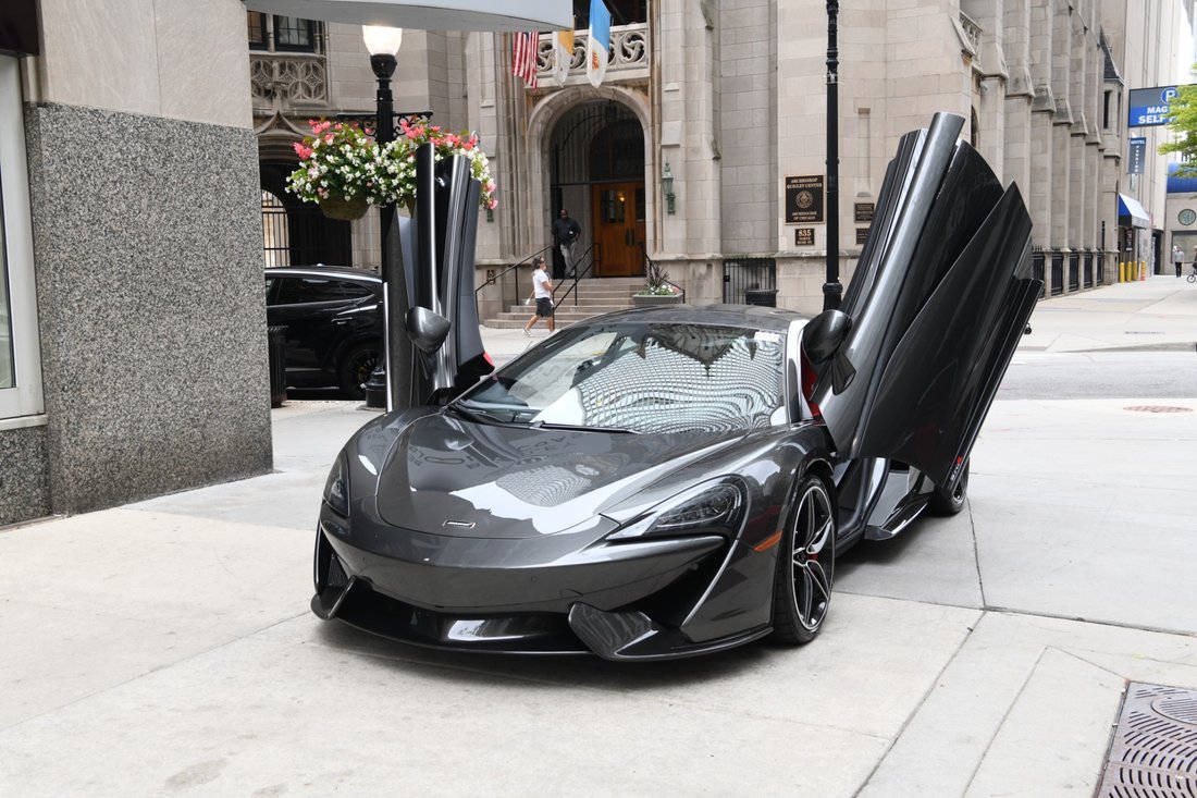 Coupe in Chicago, IL 1 - 12196998