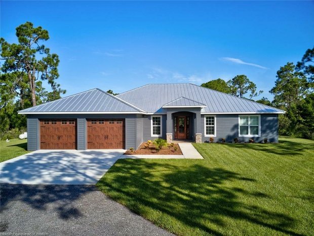 Lujo casas en venta en Sebring, Florida | JamesEdition